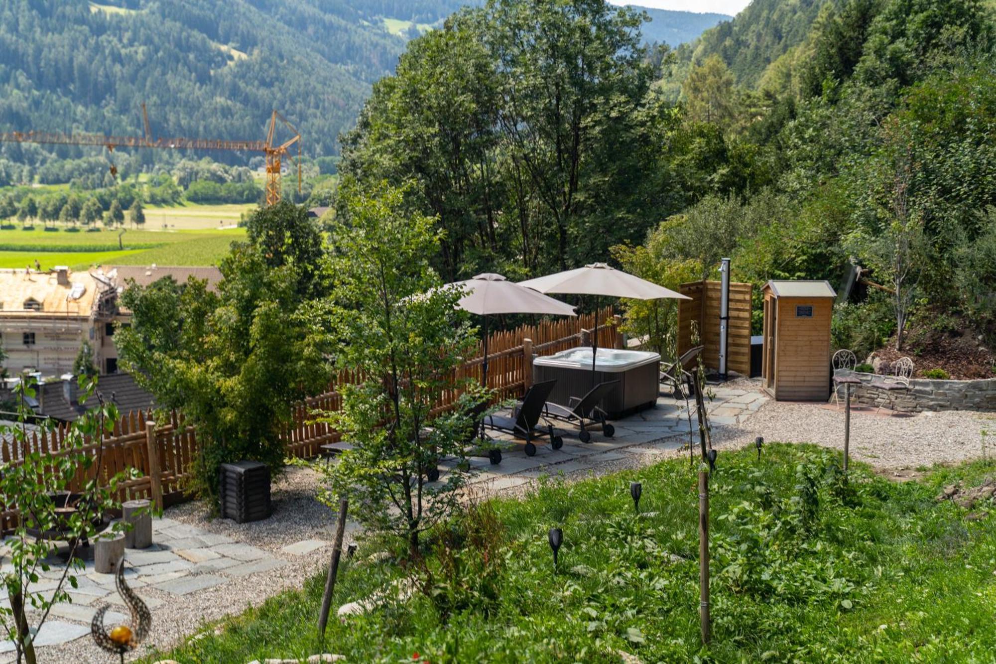 Apartments, Guest House & Historic Chalet Neuhaus San Sigismondo Kültér fotó